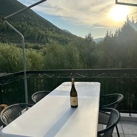 Διαμέρισμα πάροδος νικολάου σταθούση *